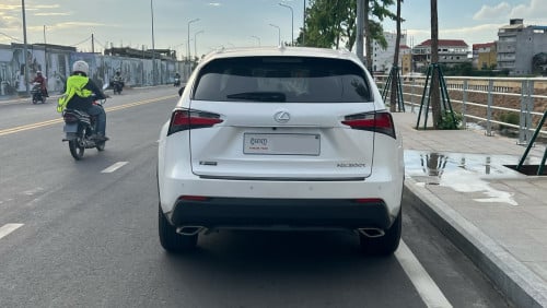 NX200t F sport….