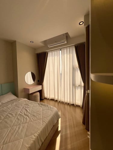 One Bedroom Condo for Rent at Time Square 306