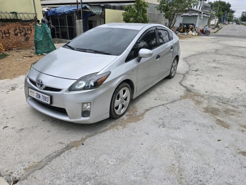Prius 011 option 4 ម្ចាស់ដើម លក់