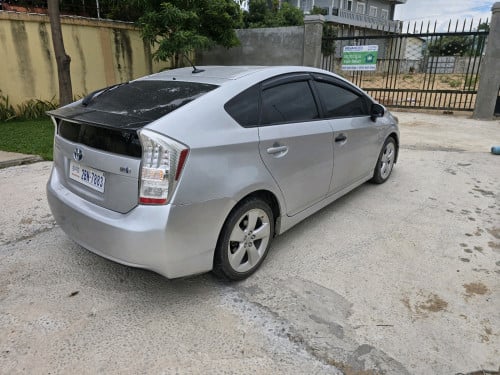 Prius 011 option 4 ម្ចាស់ដើម លក់