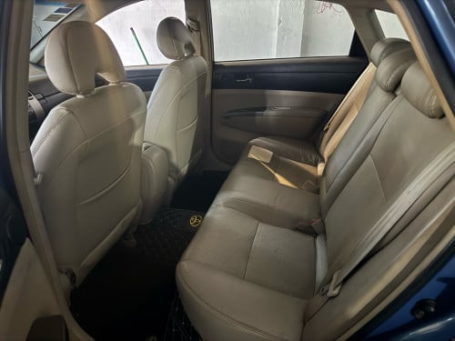 Prius 2007 full ក្នុងលឿង