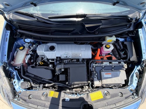 Prius 2012 plug-in ក្រដាស់ពន្ធ