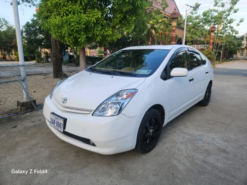 Prius05 full options ក្នុងលឿងABS អាគុយតែមបី