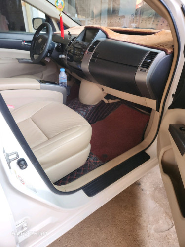 Prius05 full options ក្នុងលឿងABS អាគុយតែមបី