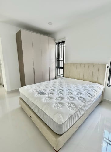 Queen Villa available for Sale
