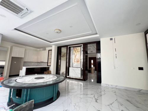 Queen Villa for RENT ๐ก! โข Location: Borey Peng Huoth Meragarden50m AEon3 Mall