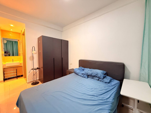 R&F condo for rent