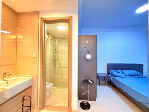 R&F condo for rent