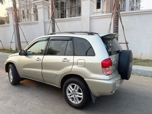 RAV4 02ប៉ុងមួយ​  ធានាឡានថ្មី​