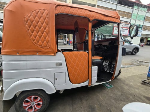Re bajaj2018លក់