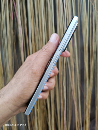 Realme GT7 Pro 12g/256g_CH(វៃដូរបាន)👉$255