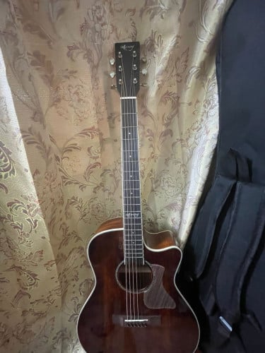 Resell guitar