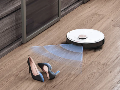 Robot cleaning