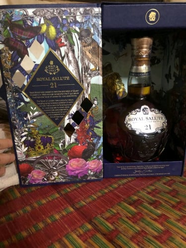 ROYAL SALUTE 21Y