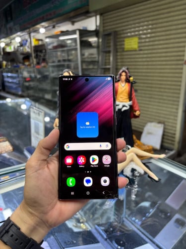 Samsung S22Utra 512G Ram12G Sim2 Global អេក្រង់Oled បែកថាច់ស្ទើរតួរ