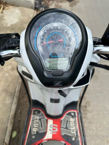Scoopy 024 ម្ចាស់ដើម សំណុំស៊ីន