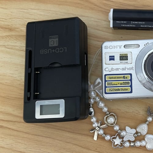 Sony Cybershot W12