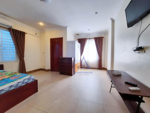 Spacious 1-bed apartment for rent in BKK3