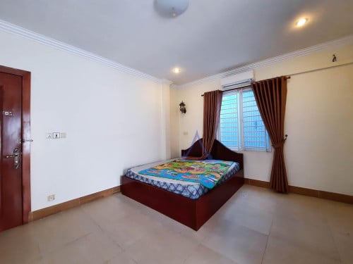 Spacious 1-bed apartment for rent in BKK3