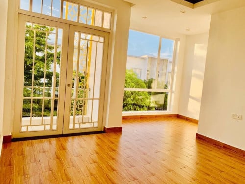 Spacious Corner Link House for Sale in Chroy Chongva Area, 6A