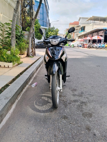 Suzuki smash Revo