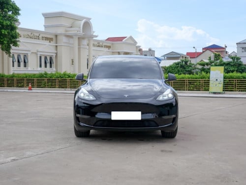 Tesla Model Y 2024 Long Range 530km ស្លាកលេខ តម្លៃ $42000 ចចារ