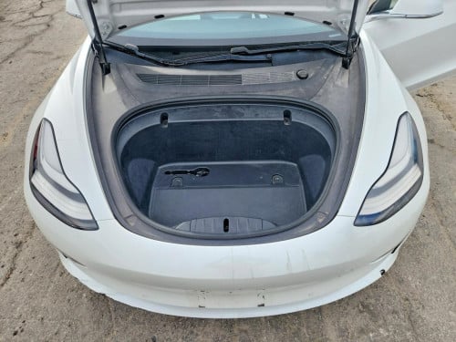 Tesla model3 Long Rang 518km