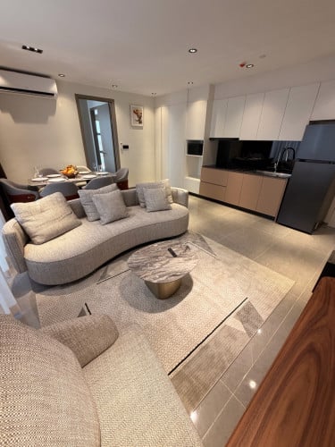 Three-bedroom luxury apartment