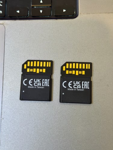 Tough sd card នៅស្អាតដូចថ្មី 1=130$