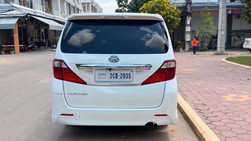 Toyota Alphard 2011 Full V4 jbl បេីកតំបូល2 ធានាឡានស្អាតអត់បុកប៉ះ ម្ចាស់ដេីមផ្ទាល់ ហ្សីន90%