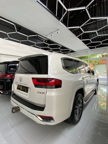 TOYOTA LAND CRUISER VX-R 2023 Twin Turbo Spec Arab កៅអី3ជួរ Speaker JBL