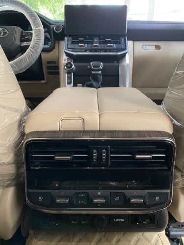 TOYOTA LAND CRUISER VX-R 2023 Twin Turbo Spec Arab កៅអី3ជួរ Speaker JBL