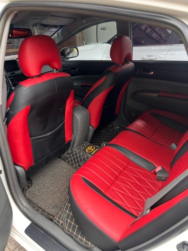 TOYOTA PRIUS 2006. Full. Up. Turning