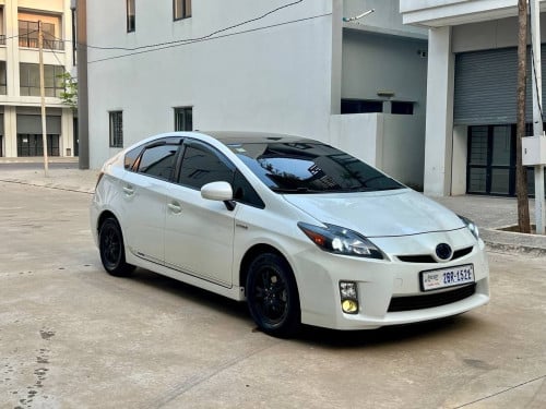 Toyota Prius 2010 option 3 sorta