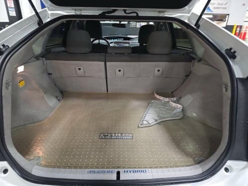 Toyota Prius 2014 plug in ឃ្មុំស៊ីន