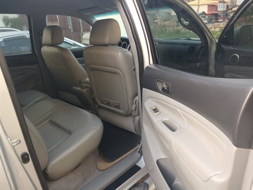 Toyota Tacoma 05 ប៉ុង1 ឡានស្អាត