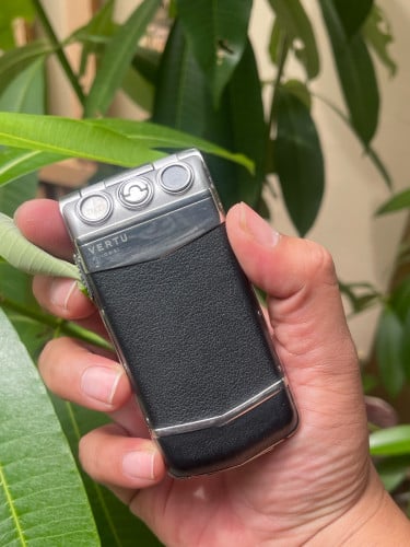 VERTU Ayxta Alligator Diamonds