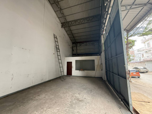 Warehouse for Rent at Sangkat Phnom Penh Thmey