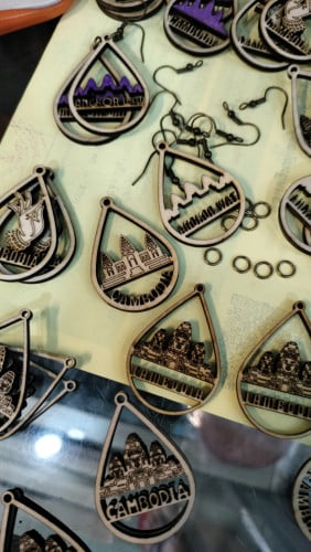 Wooden Earrings ក្រវិលឈើ