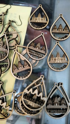 Wooden Earrings ក្រវិលឈើ
