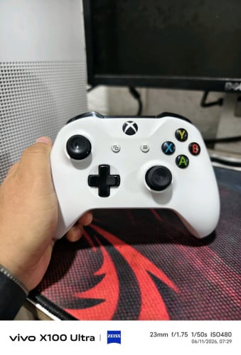 Xbox one S 1T 99.99%
