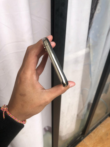 Xs max 97 97% នៅស្អាត