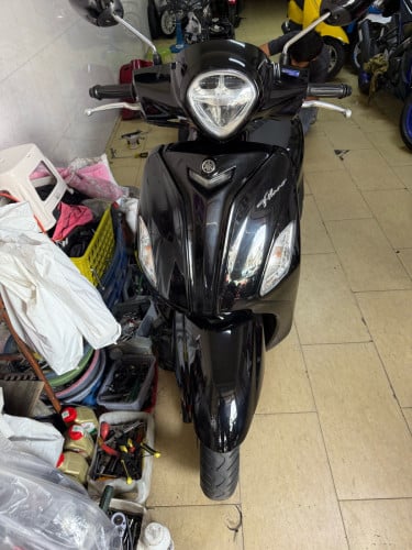 Yamaha Filano hybrid