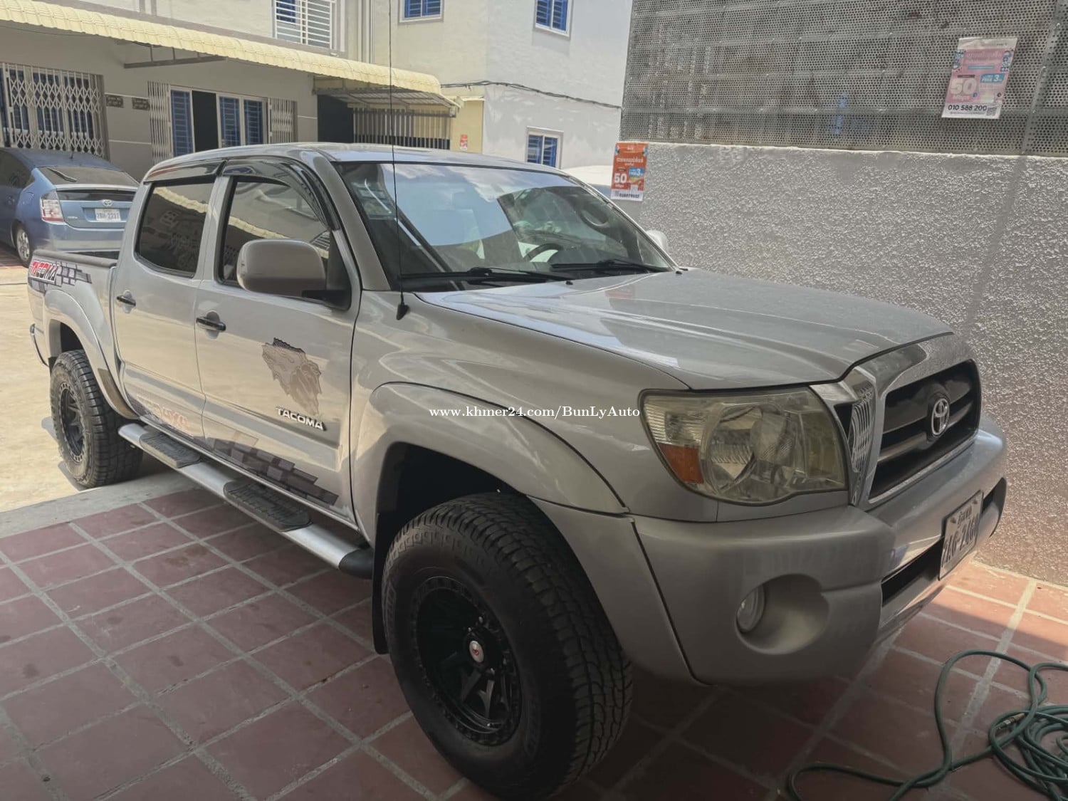 Toyota Tacoma 05 ប៉ុង1 ឡានស្អាត
