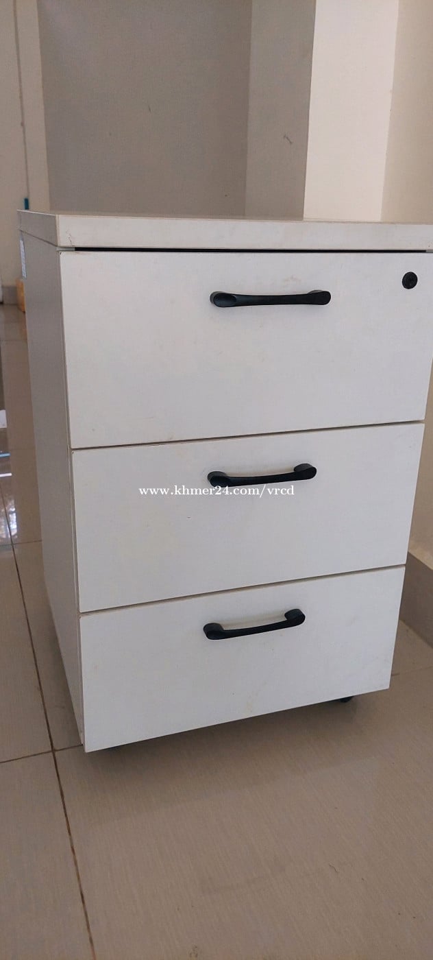 ទូក្បាលគ្រែ សភាពនៅស្អាត