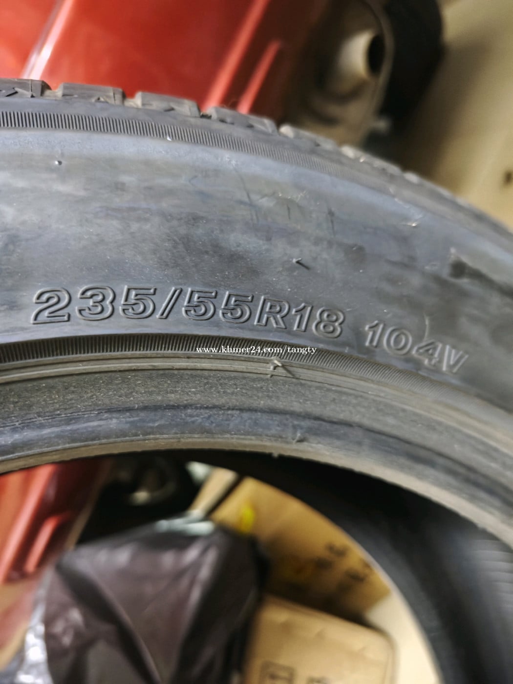 សំបកកង់ឡាន Bridgestone R18 55R/235 y2424