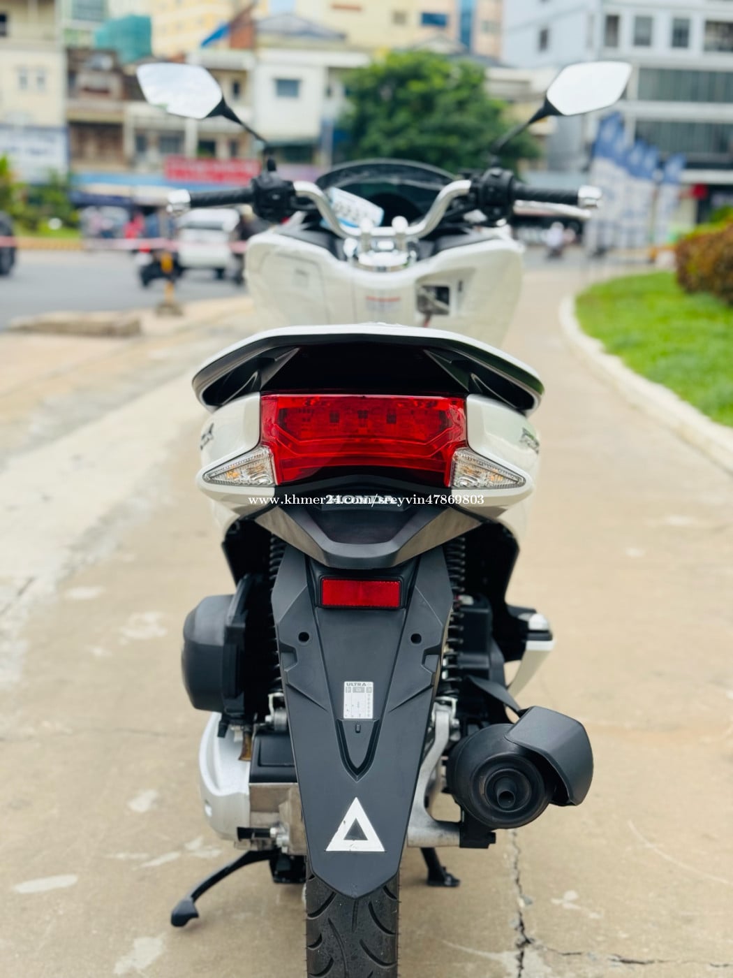 ក្រដាសពន្ធ HONDA PCX 017ជប៉ុនសុទ្ធ100% កម្លាំង125cc ធានាម៉ូតូស្អាតខ្ចីអេម98% តំលៃ1930$ Freeផ្លាកលេខ✅