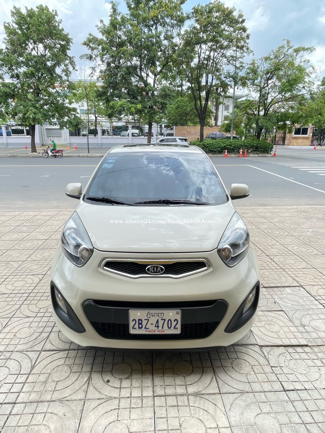 ឡានលក់ morning 012 full option បើកតំបូល សោរស្មាតឃី ធានាឡានស្អាត អត់បុកអត់ច្រេះ