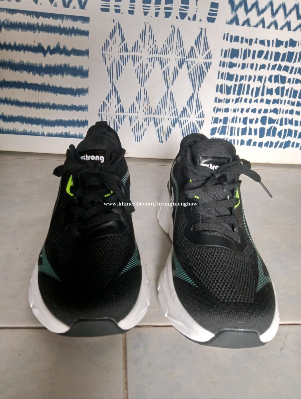 ស្បែកជើង Sport ថ្មី 100% Size 41 (TS/Strong)