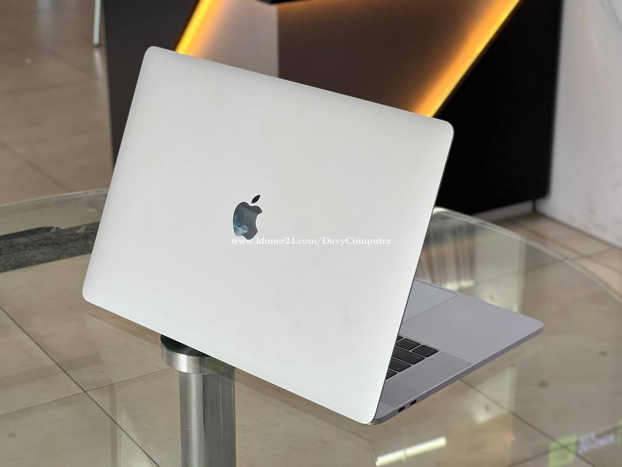 Apple PROMOTION Only 599$ Free Mouse Original